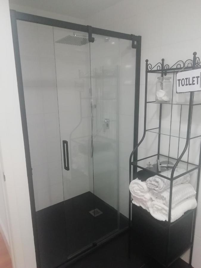 Centrico Y Amplio Piso Con Plaza Parking Lejlighed Cangas do Morrazo Eksteriør billede